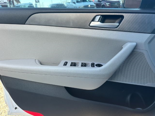 Hyundai Sonata SE 2015