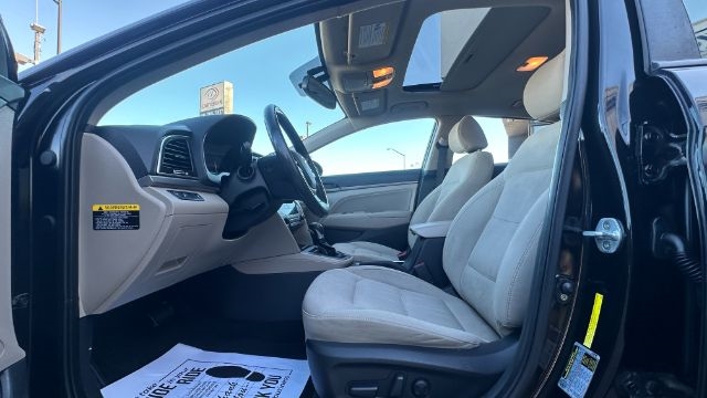 Hyundai Elantra Limited 4D Sedan 2017