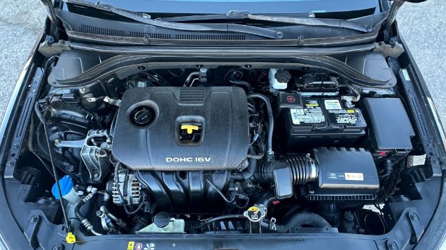 Hyundai Elantra Limited 4D Sedan 2017