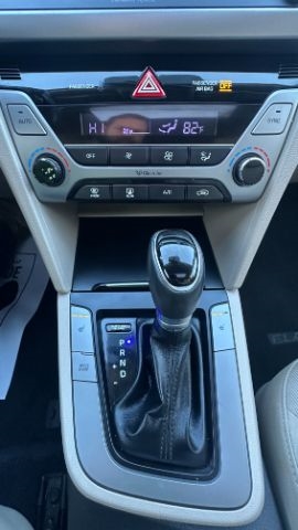 Hyundai Elantra Limited 4D Sedan 2017