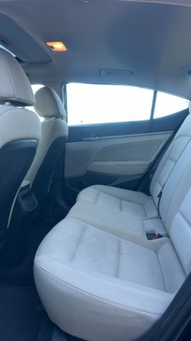 Hyundai Elantra Limited 4D Sedan 2017