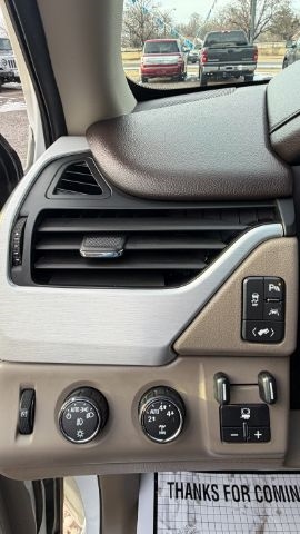 GMC Yukon SLT 4WD 2016