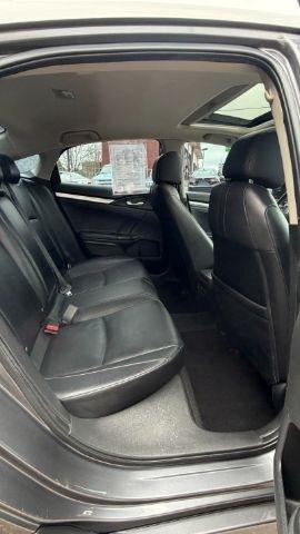 Honda Civic Touring Sedan CVT 2018