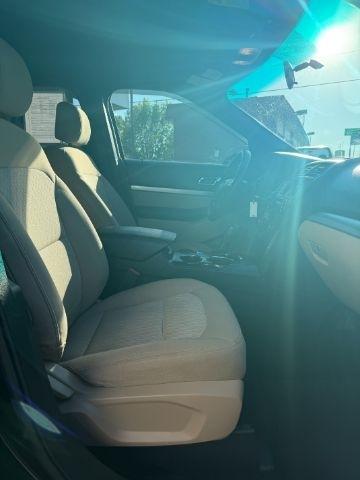 Ford Explorer Base FWD 2016