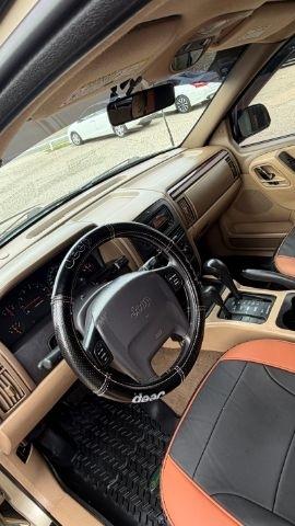 Jeep Grand Cherokee Laredo 4WD 2000