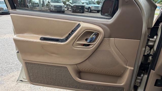 Jeep Grand Cherokee Laredo 4WD 2000