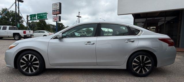 Nissan Altima 2.5 SV 2018