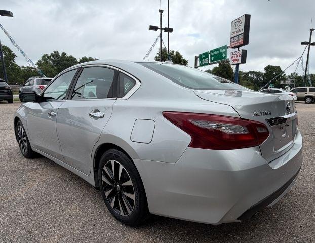 Nissan Altima 2.5 SV 2018