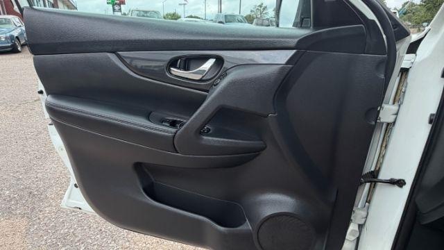 Nissan Rogue SV 2WD 2017