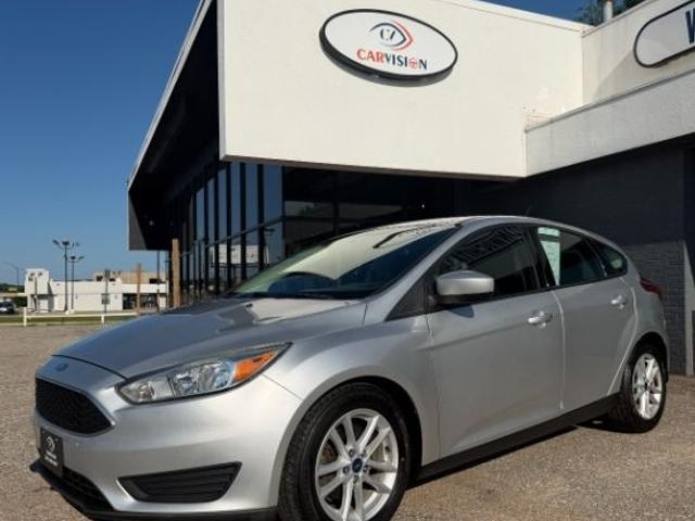Ingot Silver Metallic 2018 Ford Focus Hatchback Front-Wheel Drive Automatic