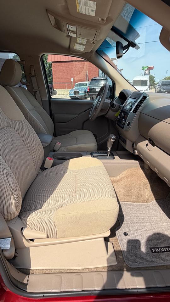 Nissan Frontier SL Crew Cab 4WD 2017