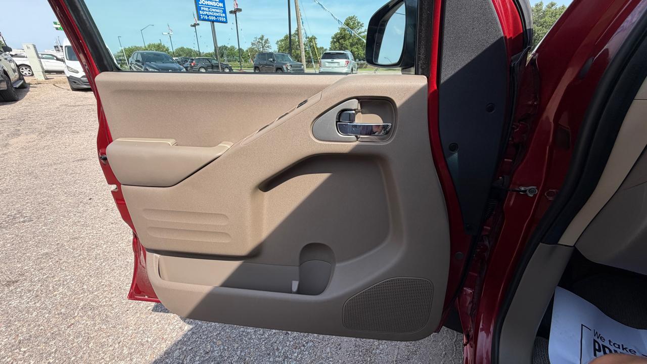 Nissan Frontier SL Crew Cab 4WD 2017