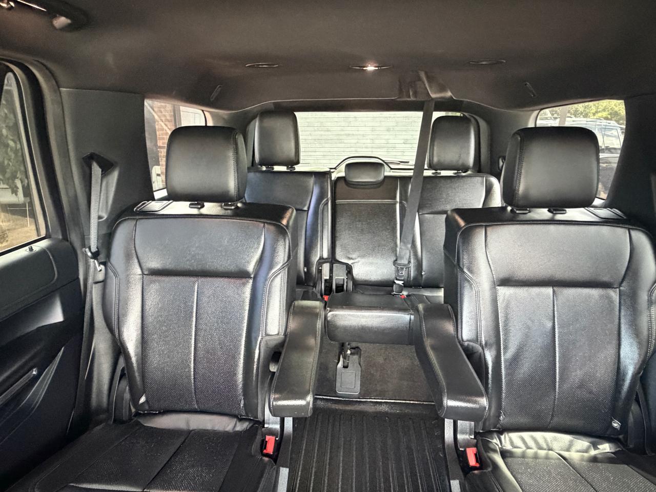 Ford Expedition XLT 2020