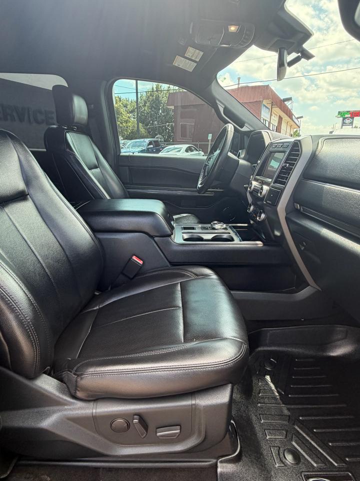 Ford Expedition XLT 2020