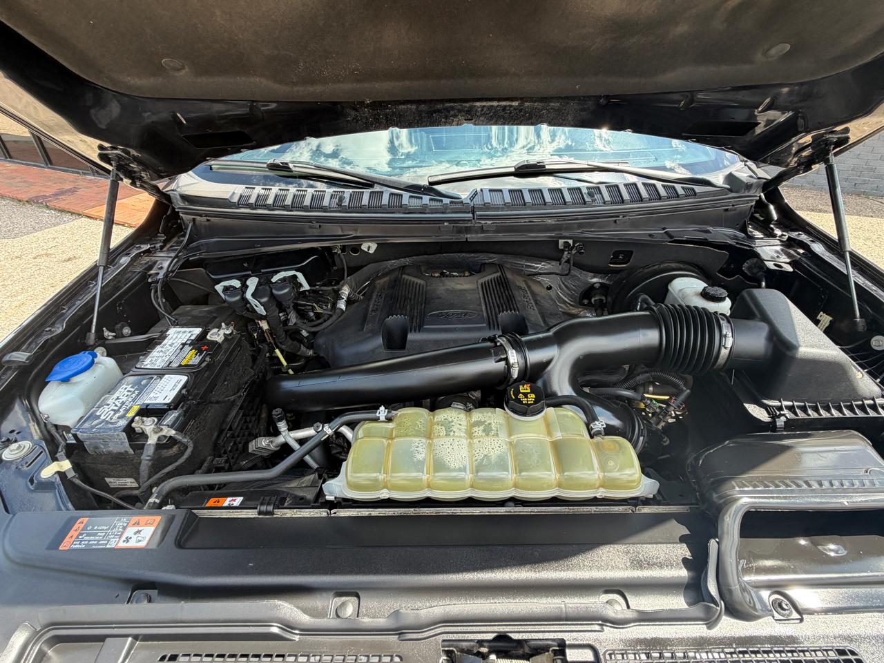 Ford Expedition XLT 2020