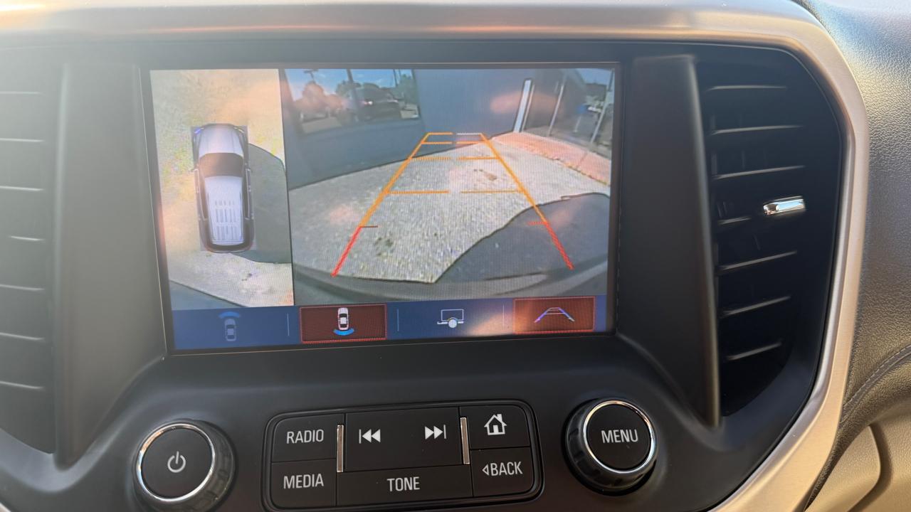 GMC Acadia Denali AWD 2018