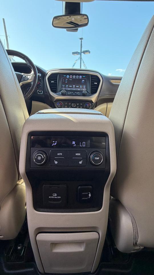 GMC Acadia Denali AWD 2018