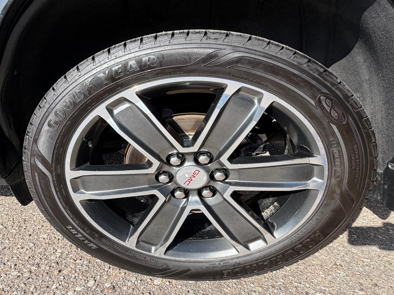 GMC Acadia Denali AWD 2018