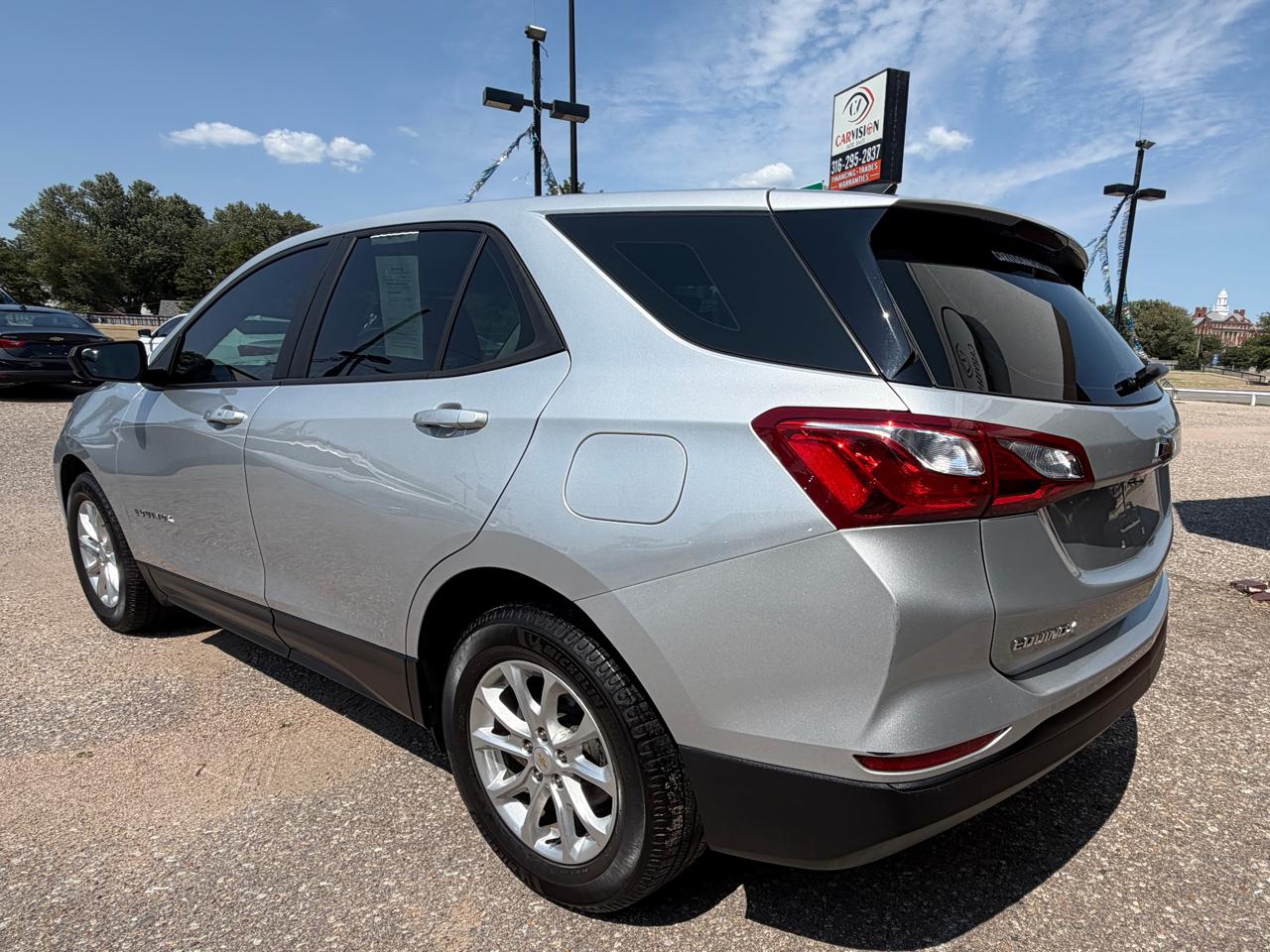2020 Chevrolet Equinox LS - Photo 6