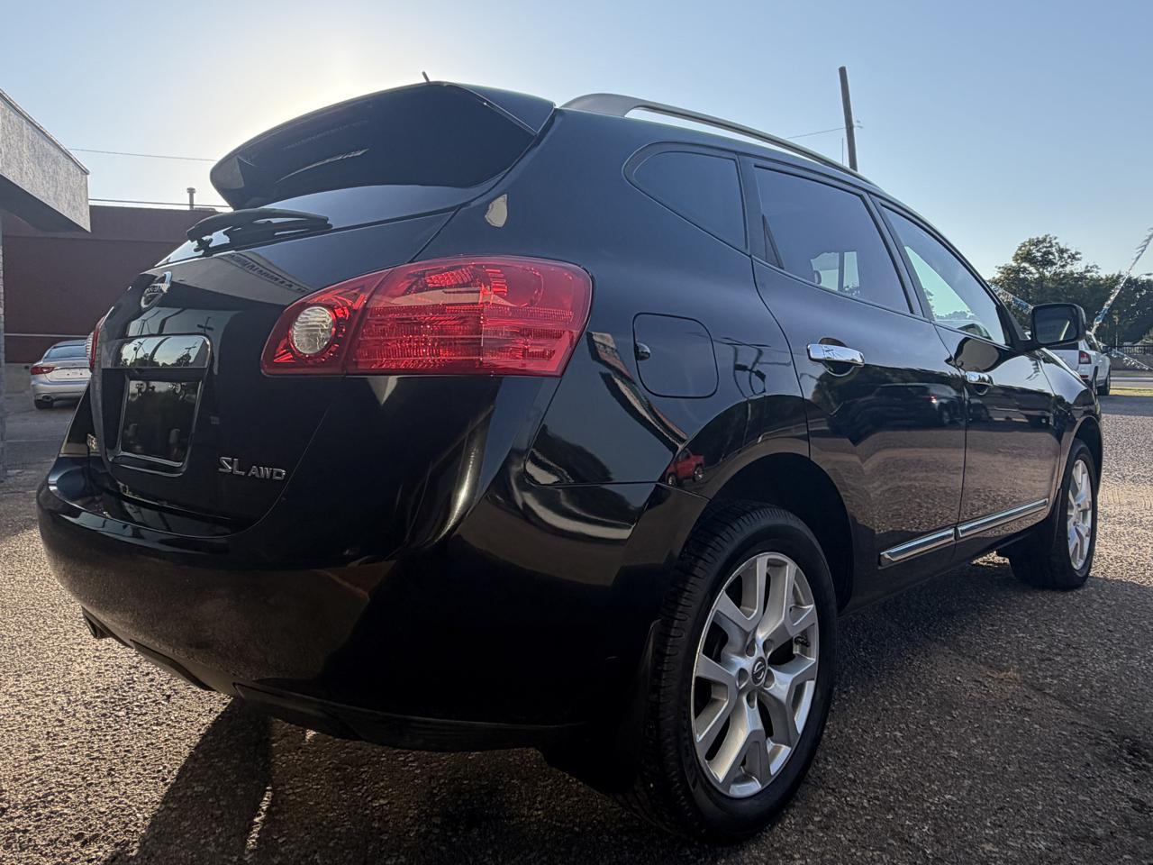 Nissan Rogue SV AWD 2011