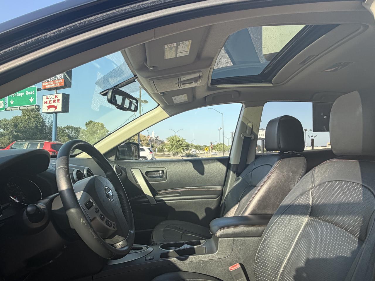 Nissan Rogue SV AWD 2011