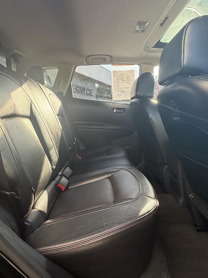 Nissan Rogue SV AWD 2011