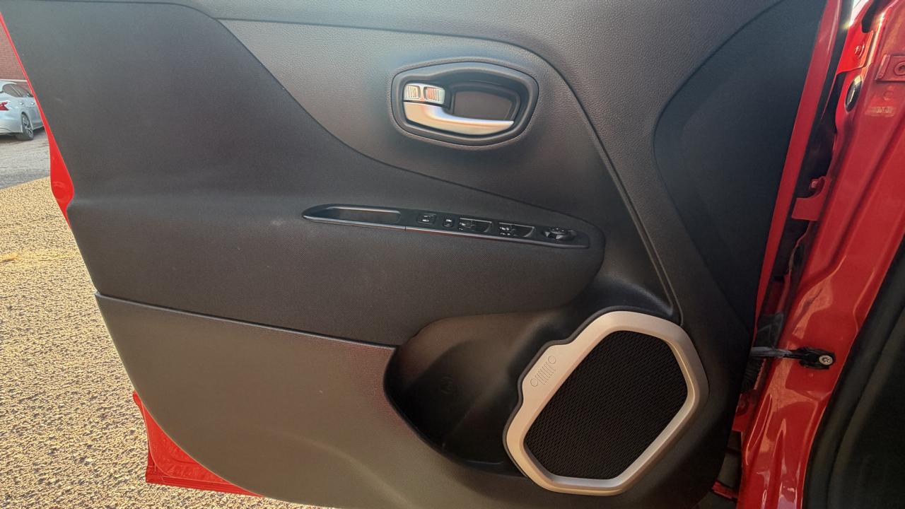 Jeep Renegade Latitude 4WD 2015