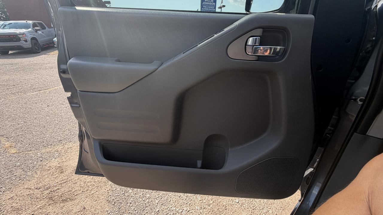 Nissan Frontier SV Crew Cab 2WD 2019