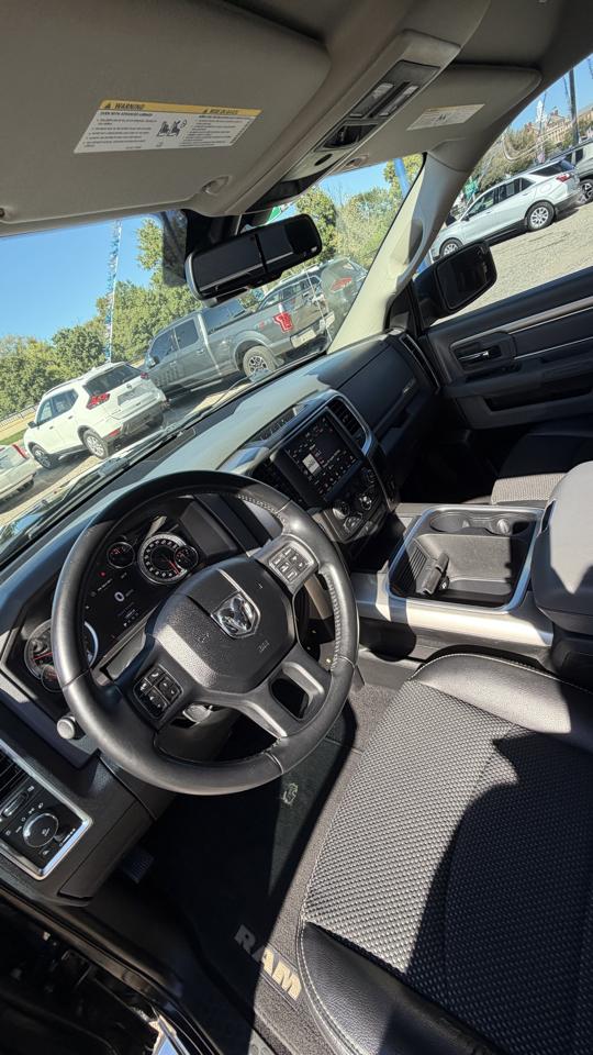 RAM 1500 SLT Crew Cab SWB 2WD 2018