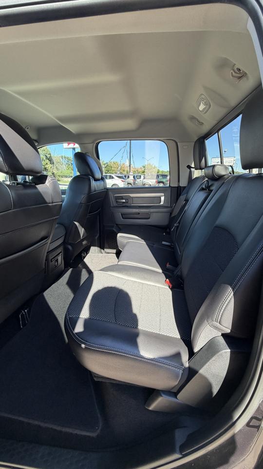 RAM 1500 SLT Crew Cab SWB 2WD 2018