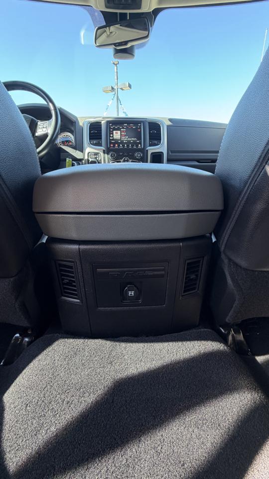 RAM 1500 SLT Crew Cab SWB 2WD 2018