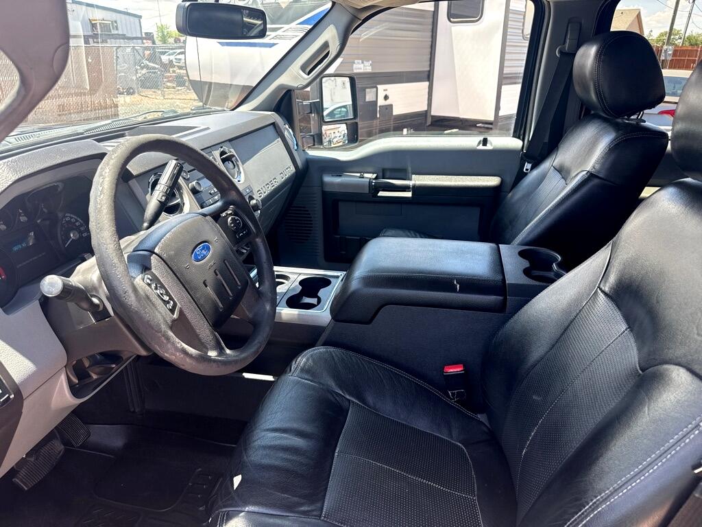 Ford F-450 SD XLT Crew Cab DRW 4WD 2016 Ford F-450 SD XLT Crew Cab DRW 4WD 2016