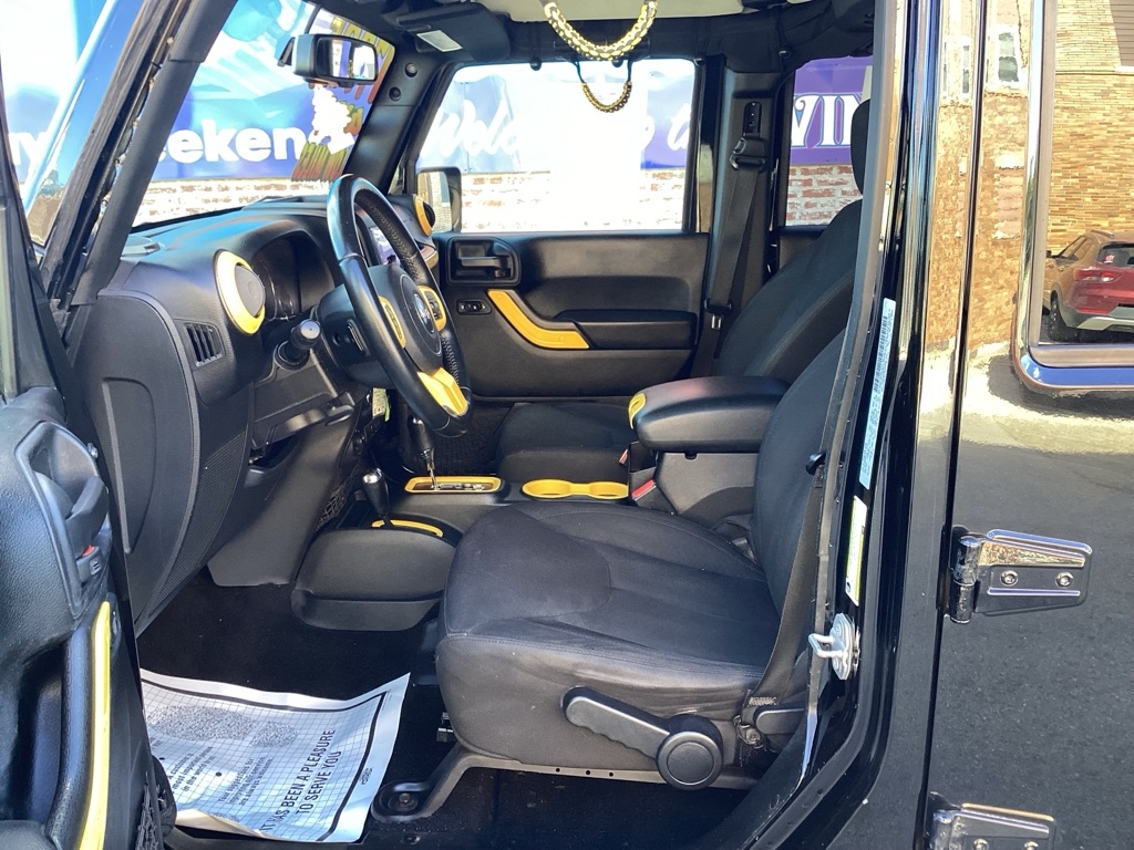 Jeep Wrangler Unlimited Sport 4WD 2016 Jeep Wrangler Unlimited Sport 4WD 2016