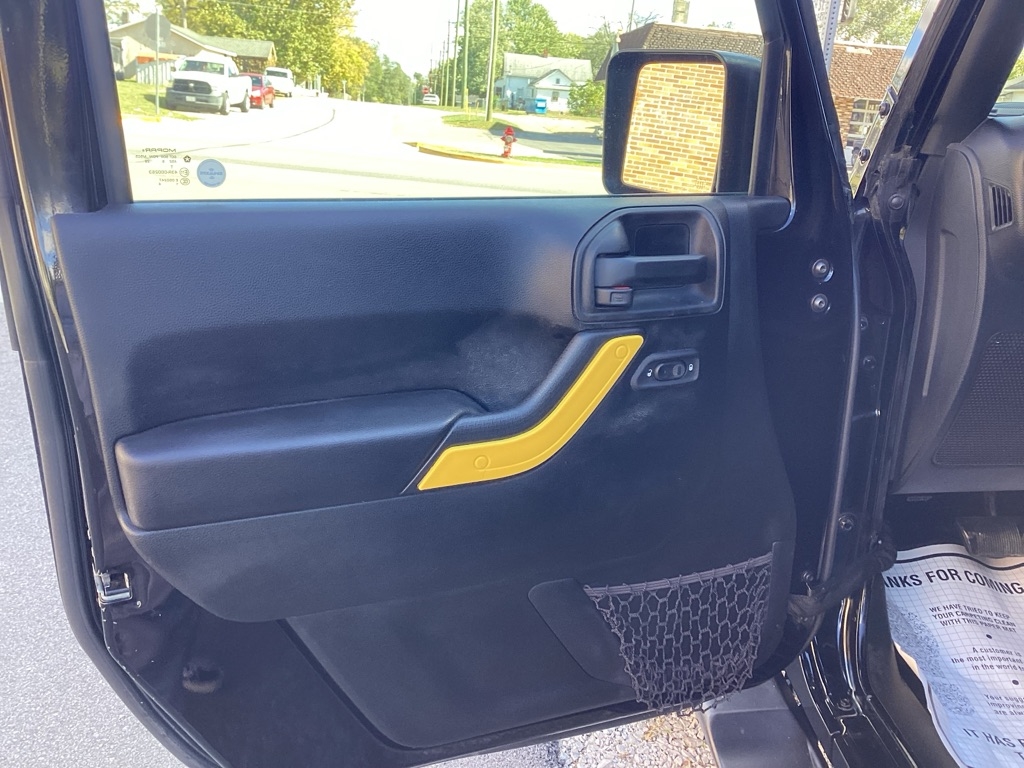Jeep Wrangler Unlimited Sport 4WD 2016 Jeep Wrangler Unlimited Sport 4WD 2016