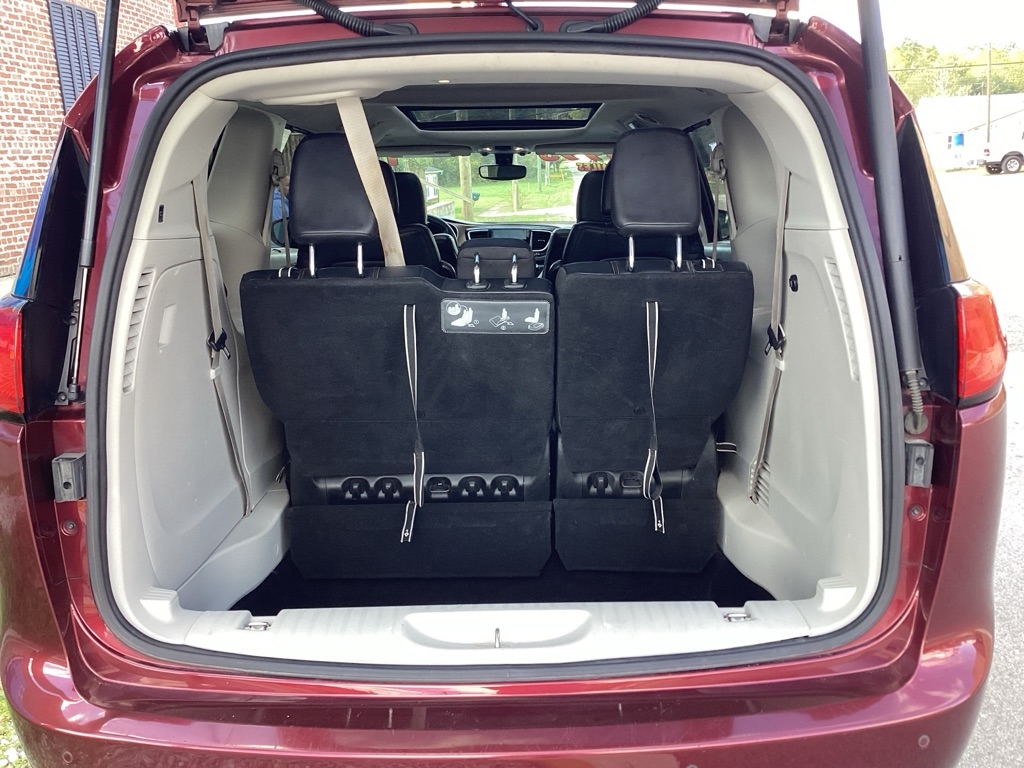 Chrysler Pacifica Touring-L Plus 2018 Chrysler Pacifica Touring-L Plus 2018