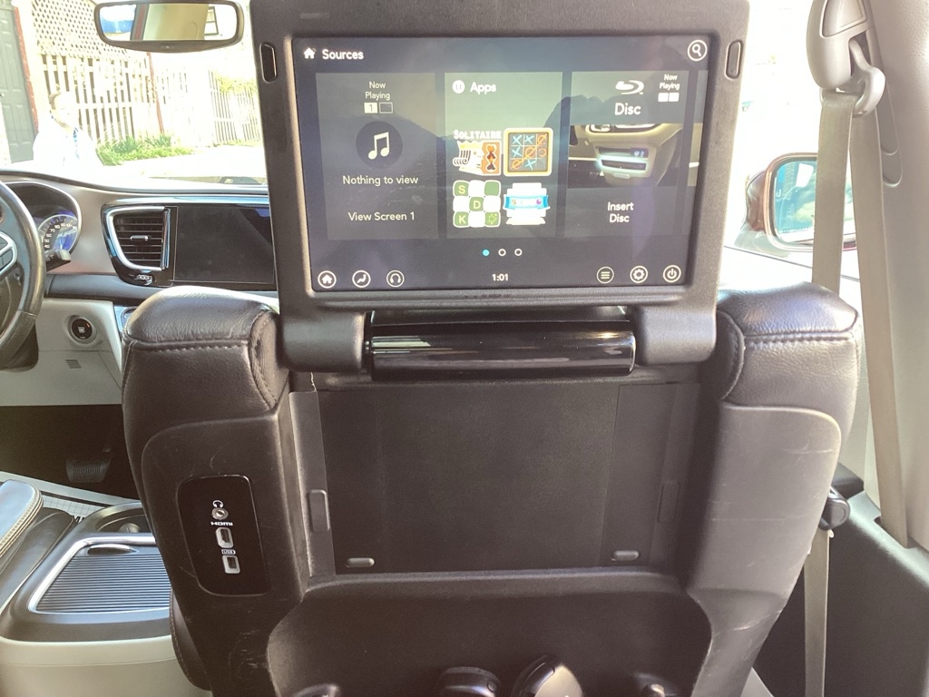Chrysler Pacifica Touring-L Plus 2018 Chrysler Pacifica Touring-L Plus 2018