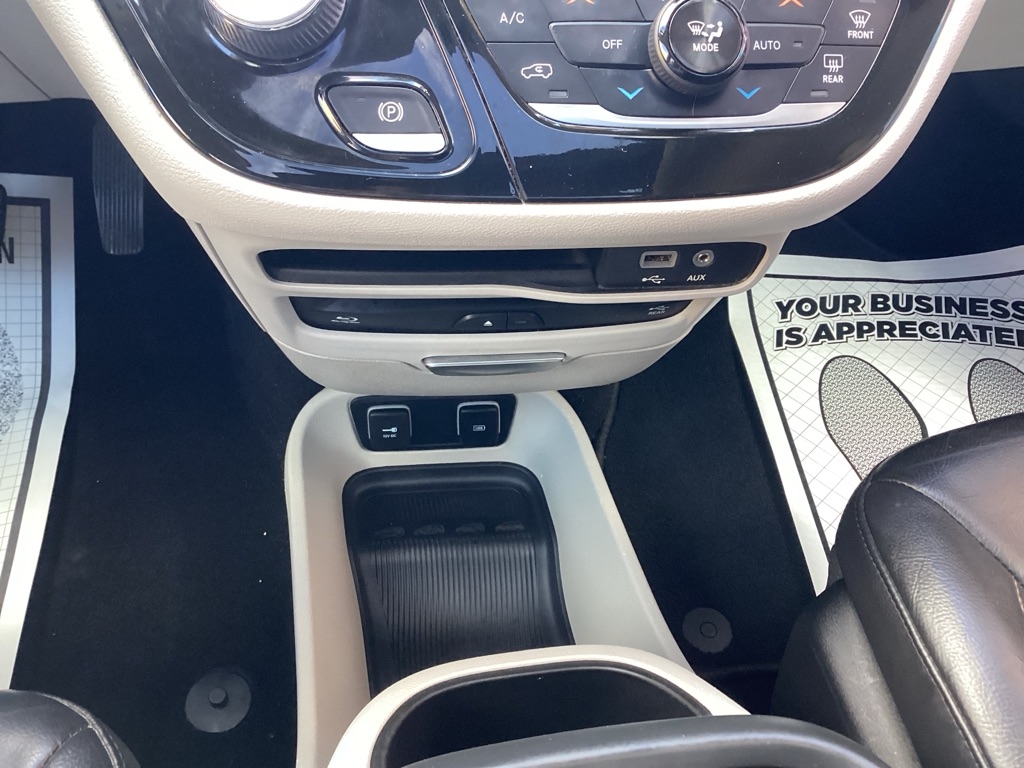 Chrysler Pacifica Touring-L Plus 2018 Chrysler Pacifica Touring-L Plus 2018
