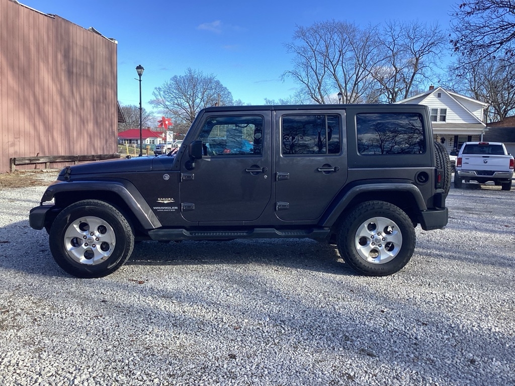 Jeep Wrangler Unlimited Sahara 4WD 2014