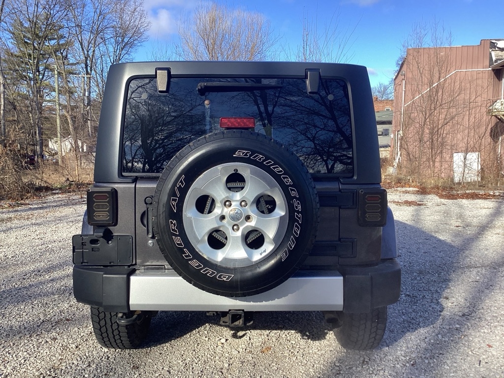 Jeep Wrangler Unlimited Sahara 4WD 2014