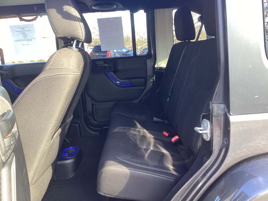 Jeep Wrangler Unlimited Sahara 4WD 2014