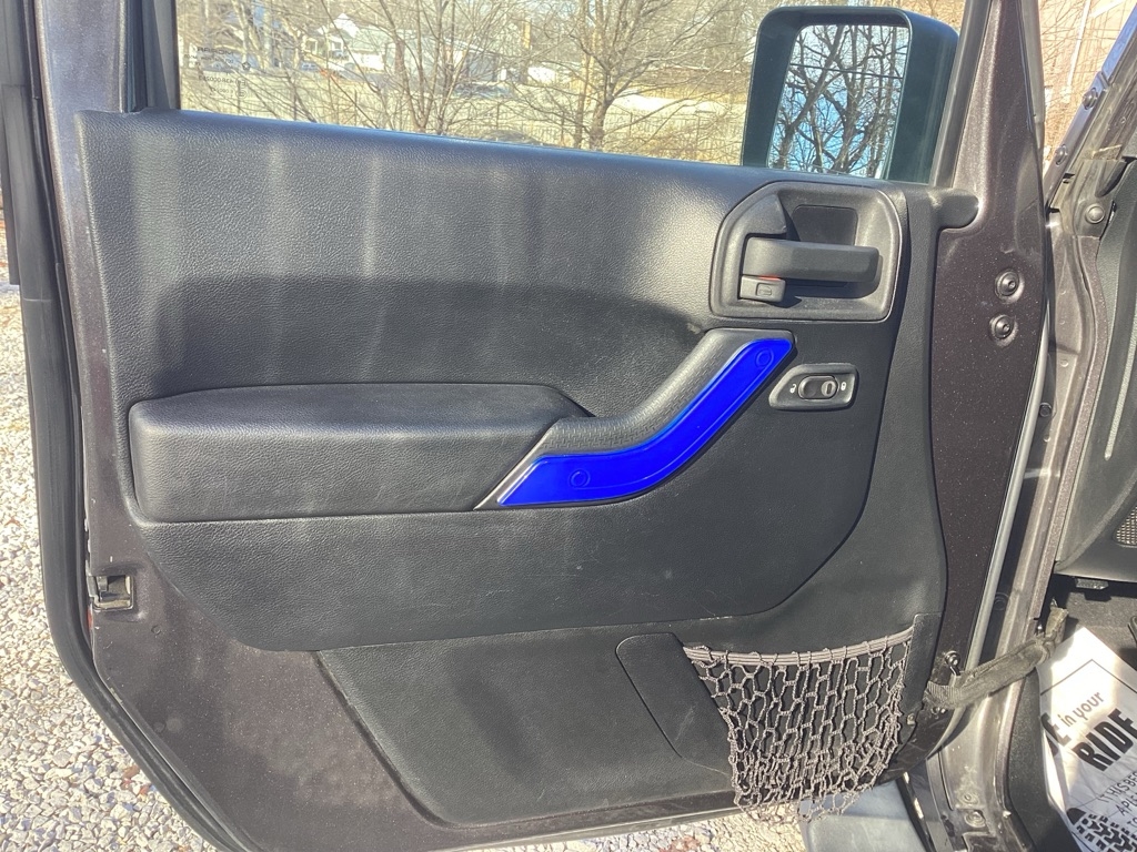 Jeep Wrangler Unlimited Sahara 4WD 2014