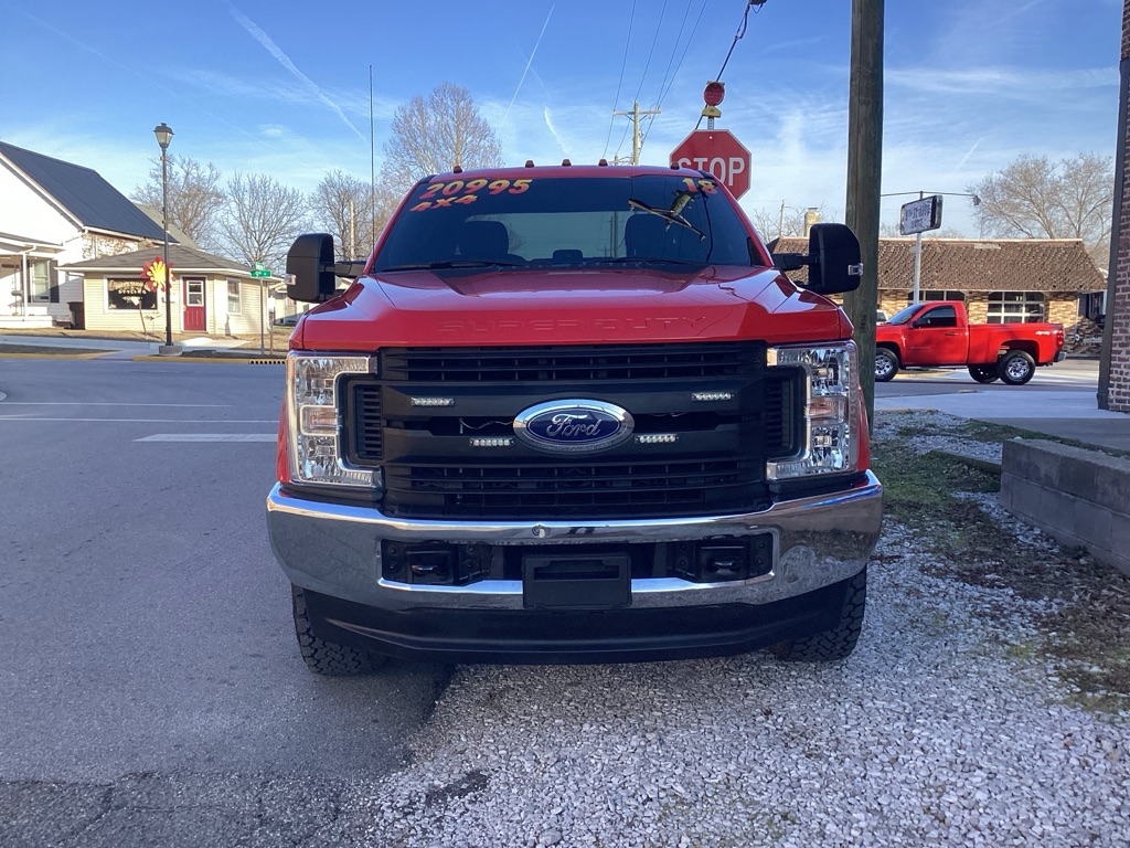 Ford F-350 SD XL SuperCab 4WD 2018