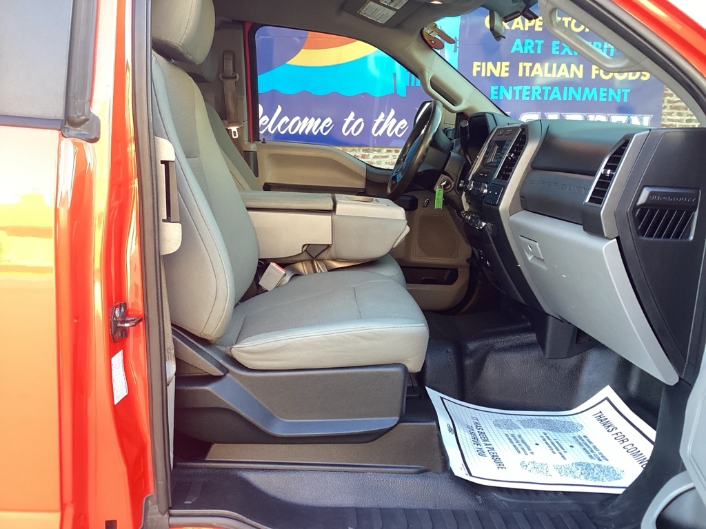 Ford F-350 SD XL SuperCab 4WD 2018