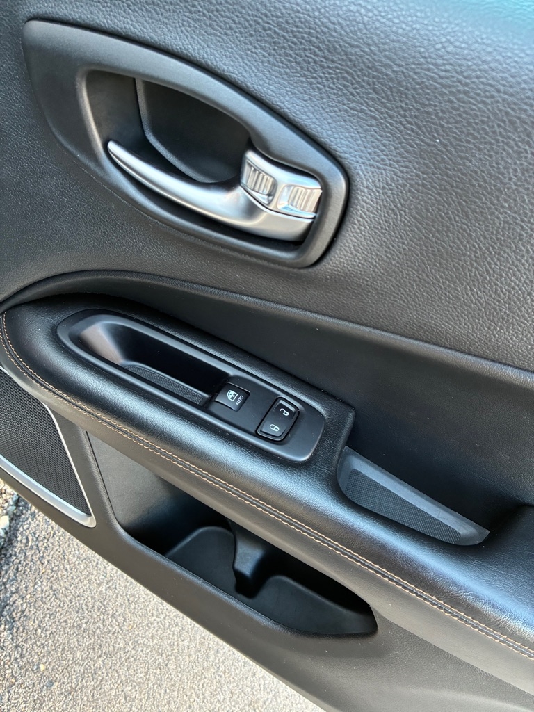 Jeep Compass Limited FWD 2020