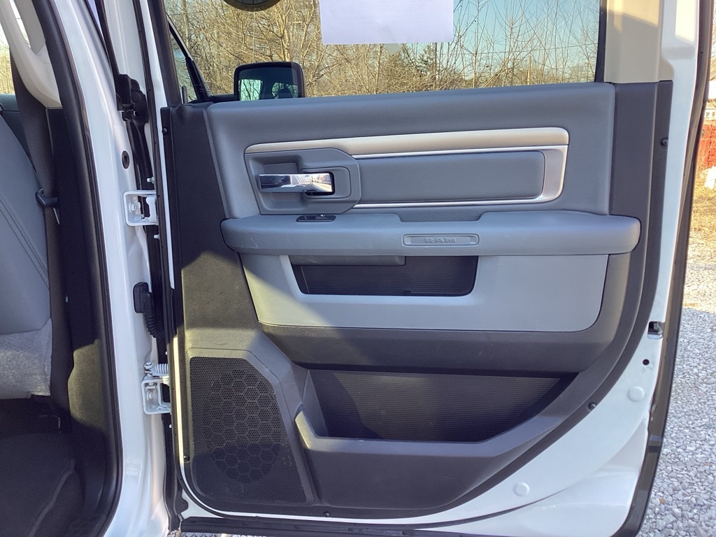 RAM 1500 SLT Crew Cab SWB 4WD 2018