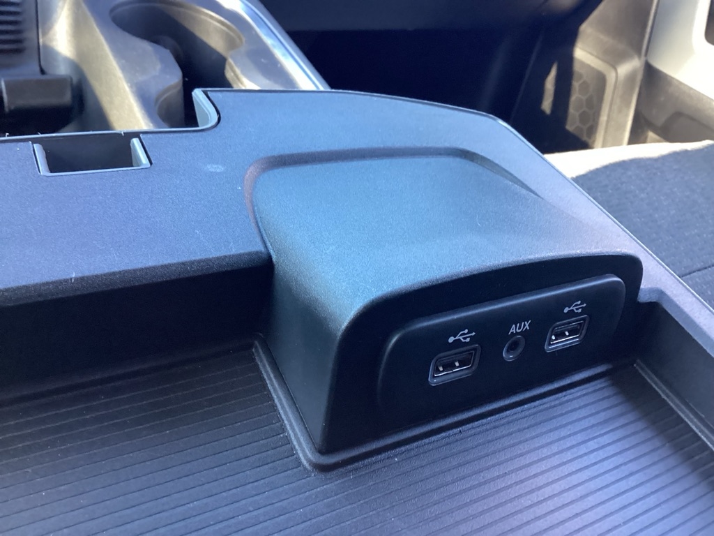 RAM 1500 SLT Crew Cab SWB 4WD 2018