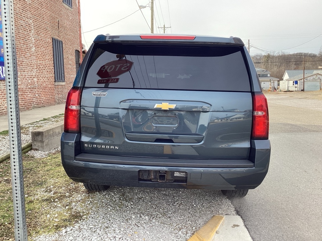 Chevrolet Suburban LT 4WD 2019