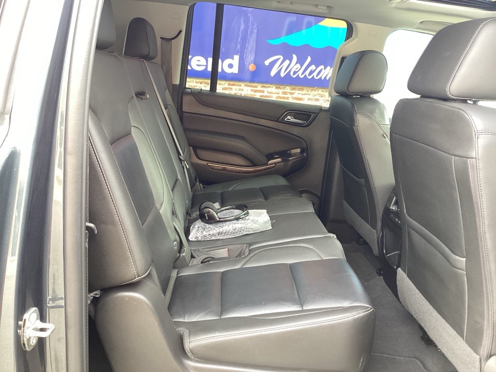 Chevrolet Suburban LT 4WD 2019