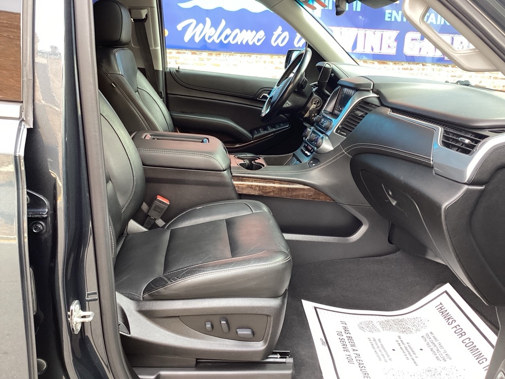 Chevrolet Suburban LT 4WD 2019