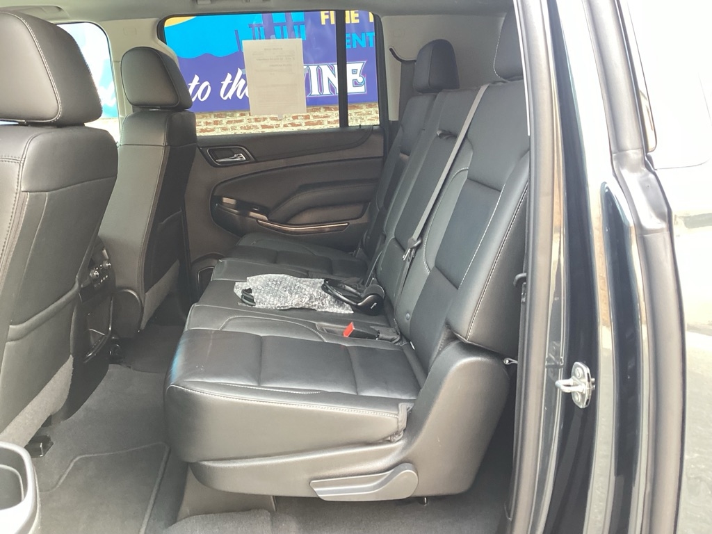 Chevrolet Suburban LT 4WD 2019